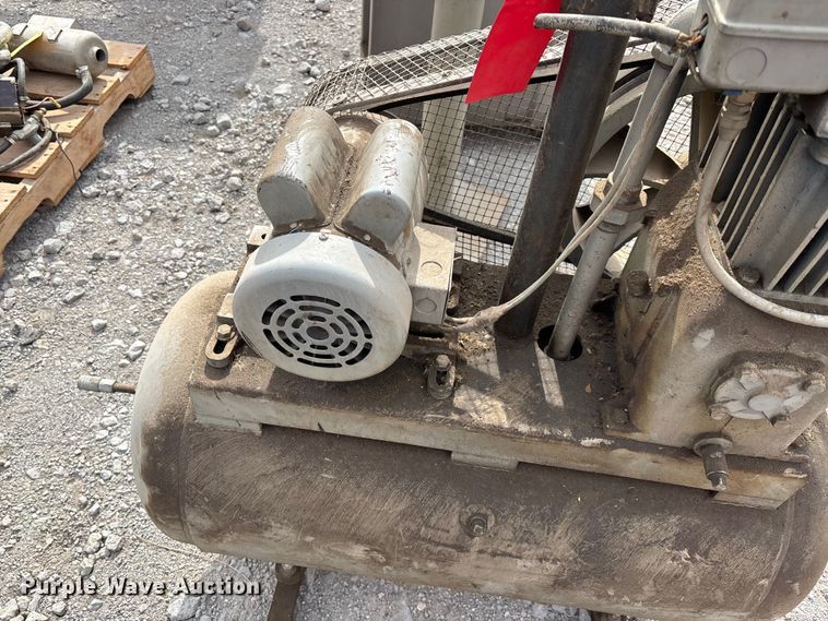 image for item EV2033 Tools