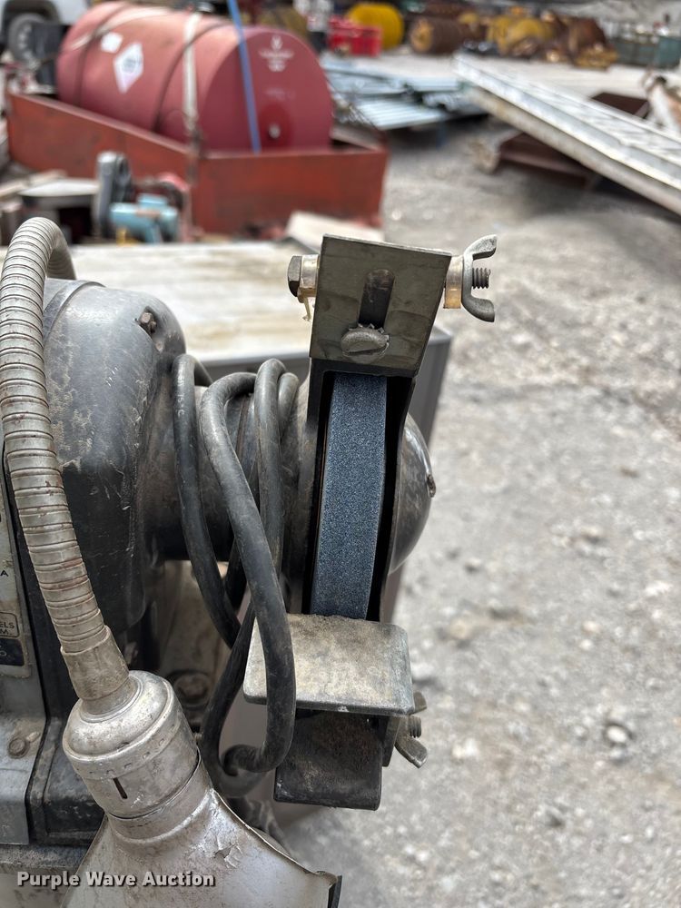 image for item EV2033 Tools