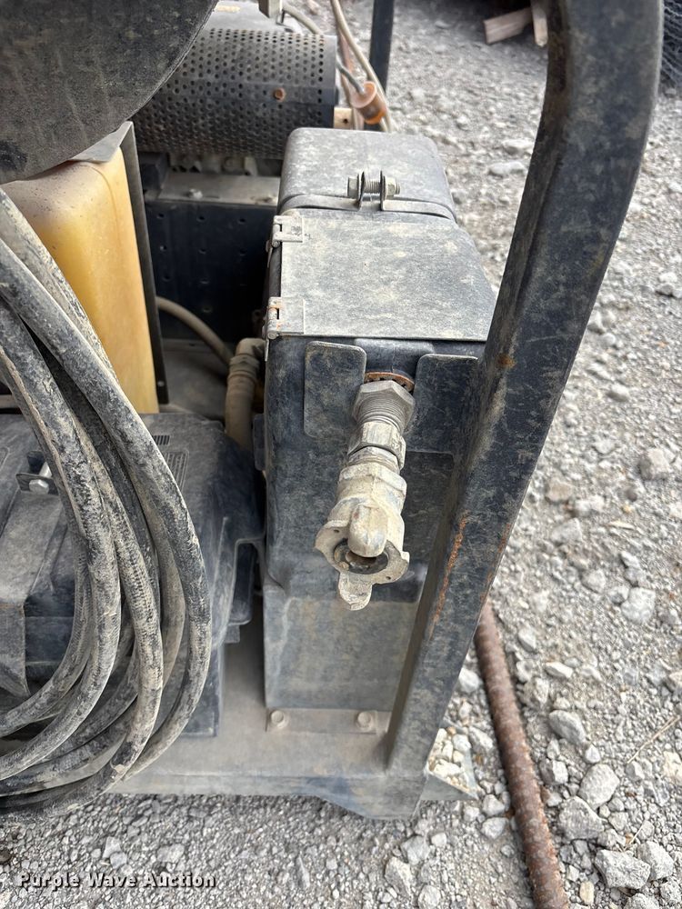 image for item EV2035 Landa pressure washer