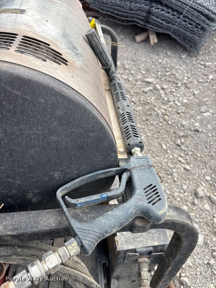 image for item EV2035 Landa pressure washer