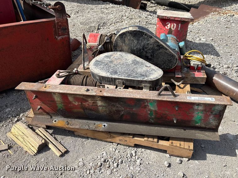 image for item EV2037 Wenches