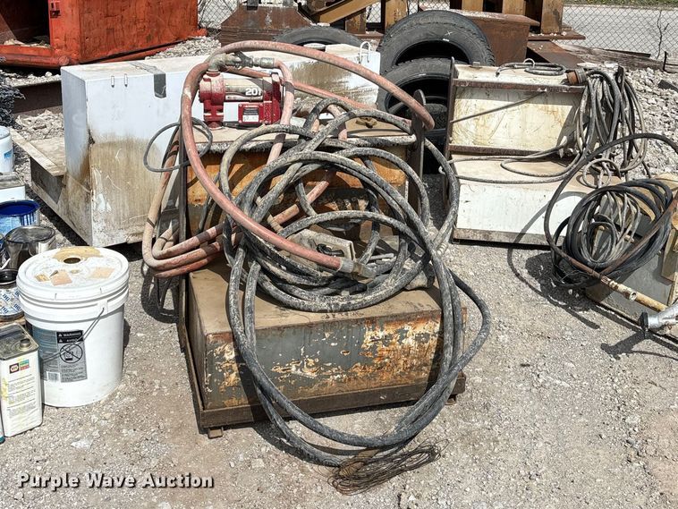 image for item EV2038 (3) auxiliary fuel tanks