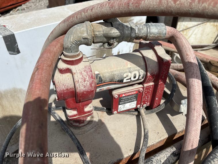 image for item EV2038 (3) auxiliary fuel tanks