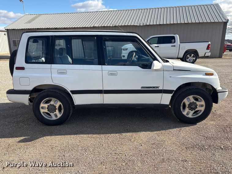 image for item EV2838 1995 Suzuki Sidekick SUV