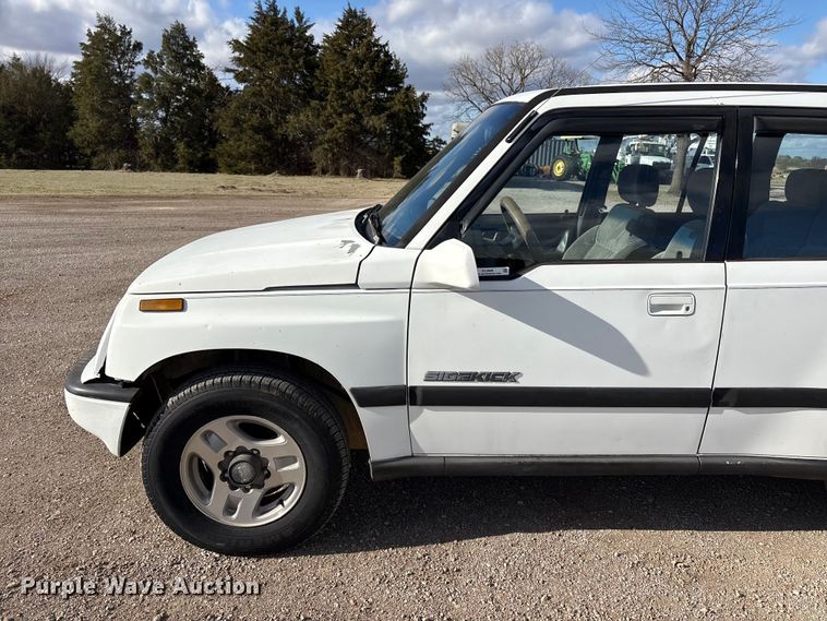 image for item EV2838 1995 Suzuki Sidekick SUV