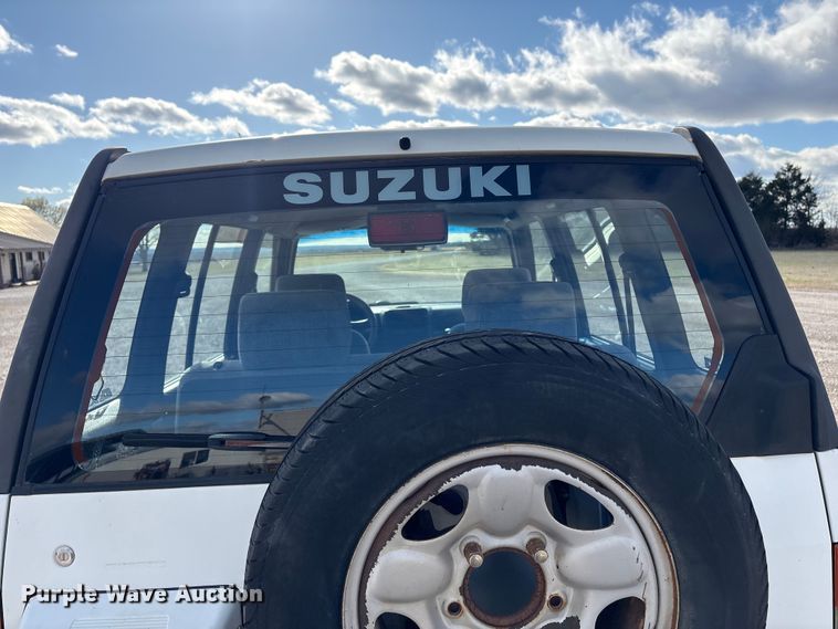 image for item EV2838 1995 Suzuki Sidekick SUV