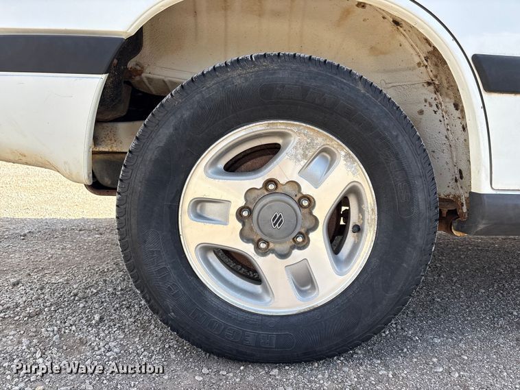 image for item EV2838 1995 Suzuki Sidekick SUV