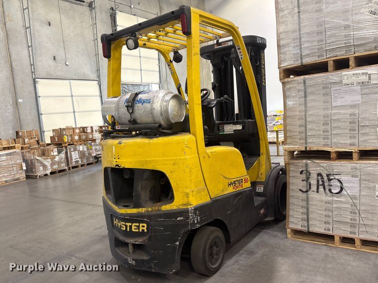 image for item EV2895 Hyster Fortis 50 forklift