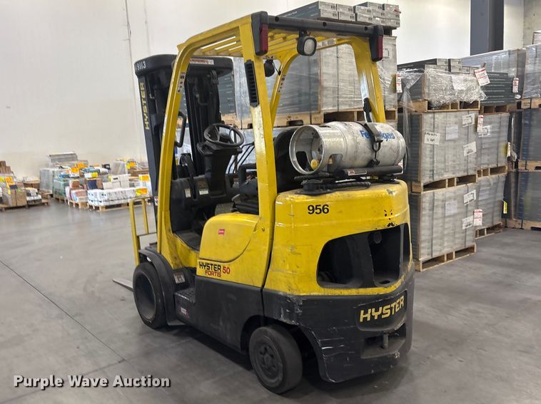 image for item EV2895 Hyster Fortis 50 forklift