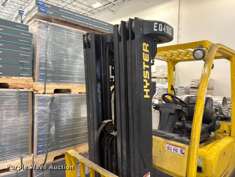 image for item EV2895 Hyster Fortis 50 forklift