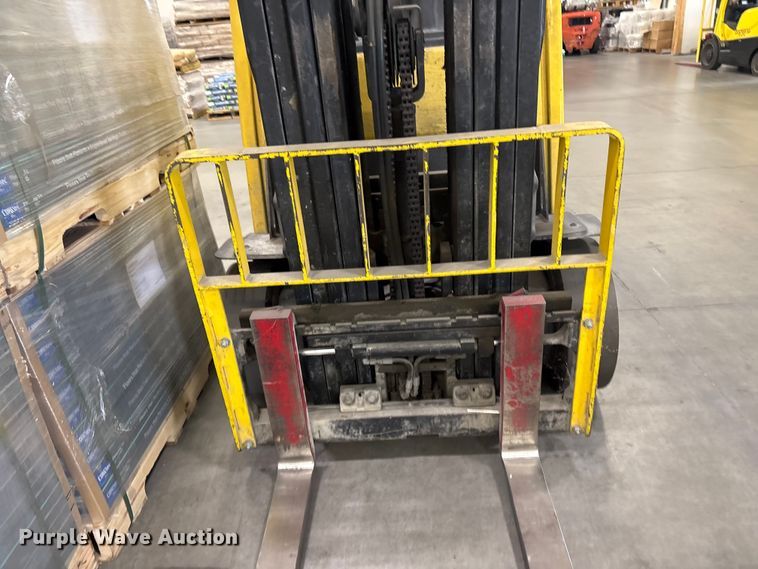 image for item EV2895 Hyster Fortis 50 forklift
