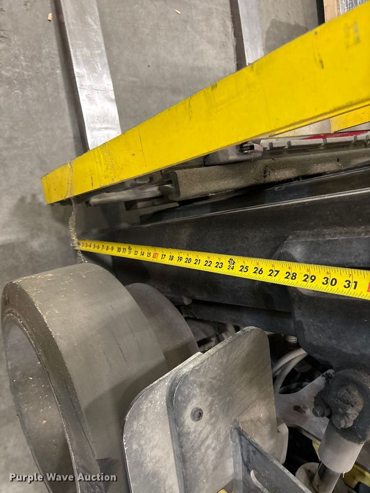 image for item EV2895 Hyster Fortis 50 forklift