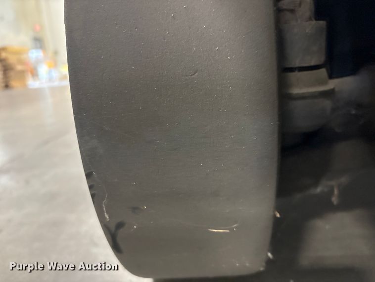 image for item EV2895 Hyster Fortis 50 forklift
