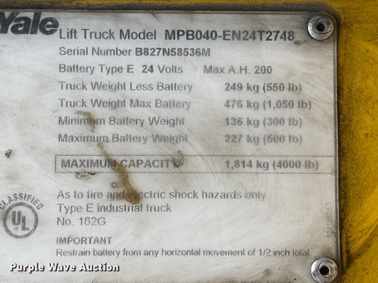 image for item EV2896 Yale MPB040-EN24T2748 pallet jack