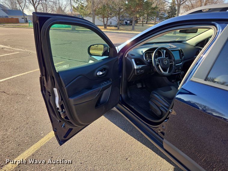 image for item EV5723 2016 Jeep Cherokee SUV