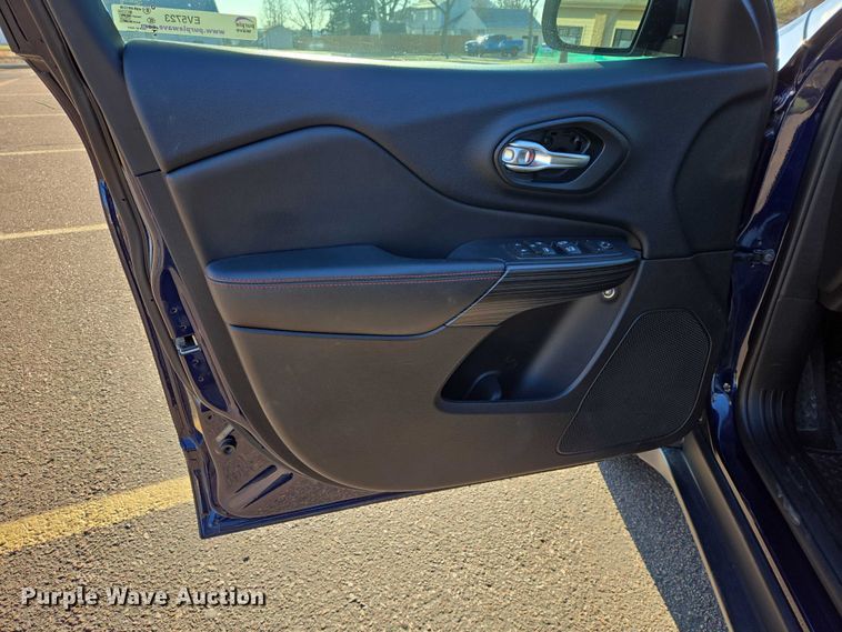 image for item EV5723 2016 Jeep Cherokee SUV