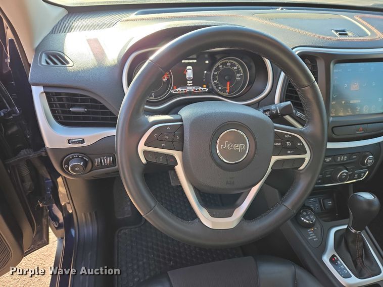 image for item EV5723 2016 Jeep Cherokee SUV