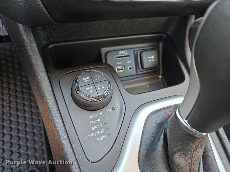 image for item EV5723 2016 Jeep Cherokee SUV