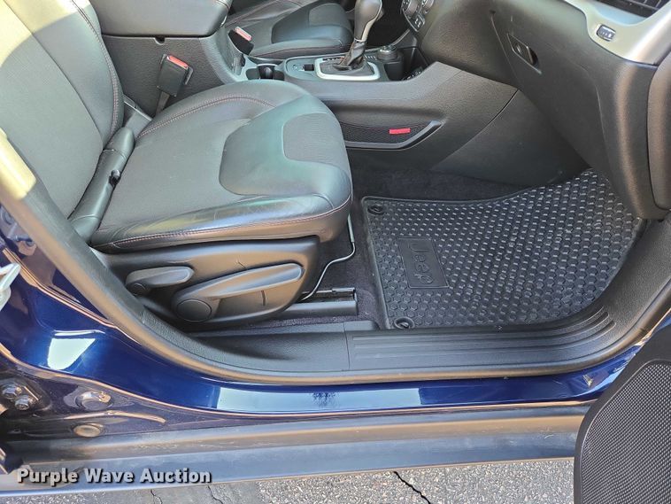 image for item EV5723 2016 Jeep Cherokee SUV