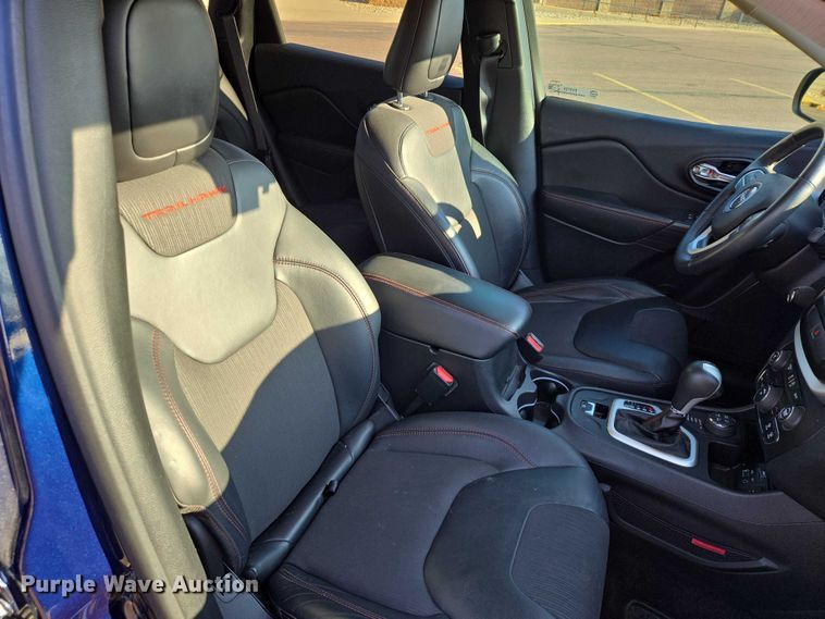 image for item EV5723 2016 Jeep Cherokee SUV