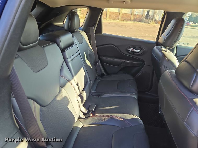 image for item EV5723 2016 Jeep Cherokee SUV