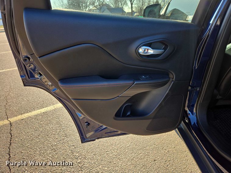 image for item EV5723 2016 Jeep Cherokee SUV