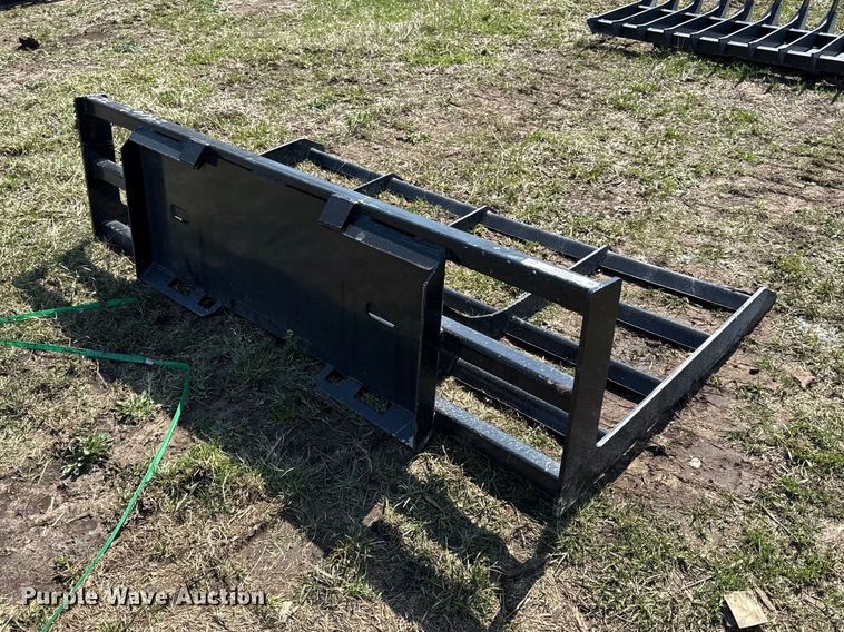 image for item EV7553 Skid steer land leveler