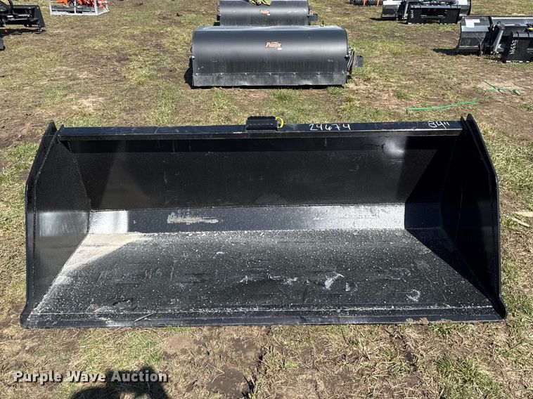 image for item EV7562 Skid steer bucket