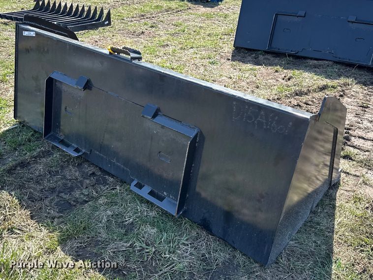 image for item EV7562 Skid steer bucket