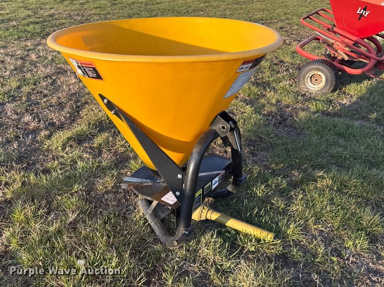 image for item EV7623 Frontier SS3067B spreader