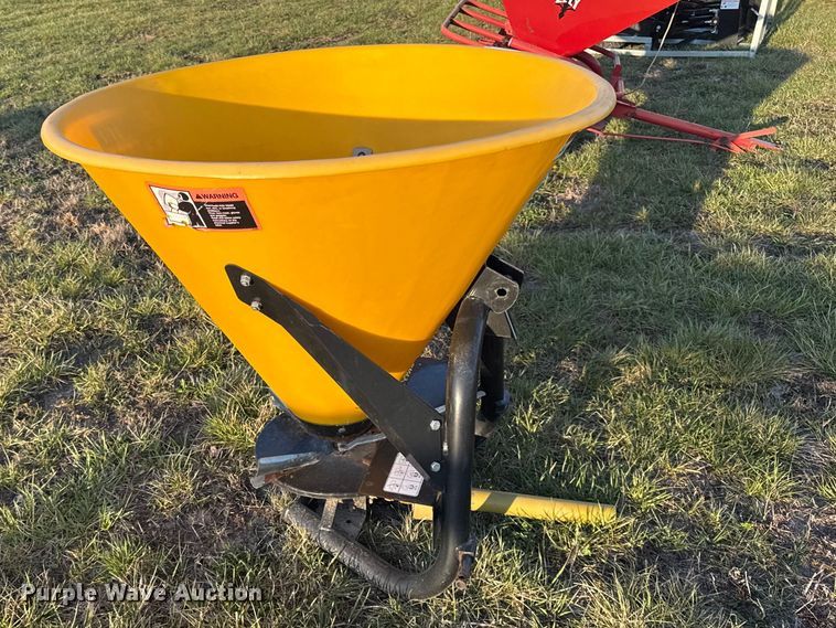 image for item EV7623 Frontier SS3067B spreader