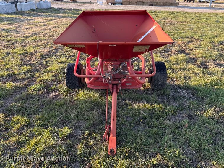image for item EV7624 1995 Lely spreader