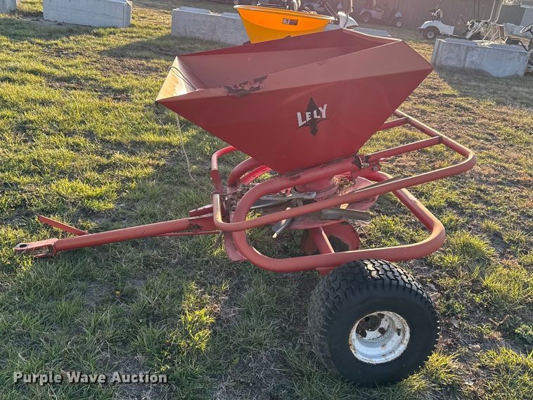 image for item EV7624 1995 Lely spreader