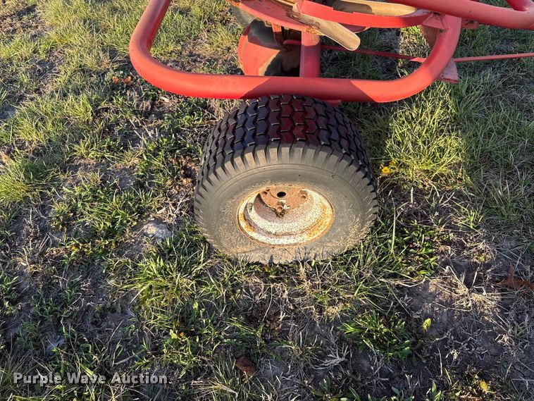 image for item EV7624 1995 Lely spreader