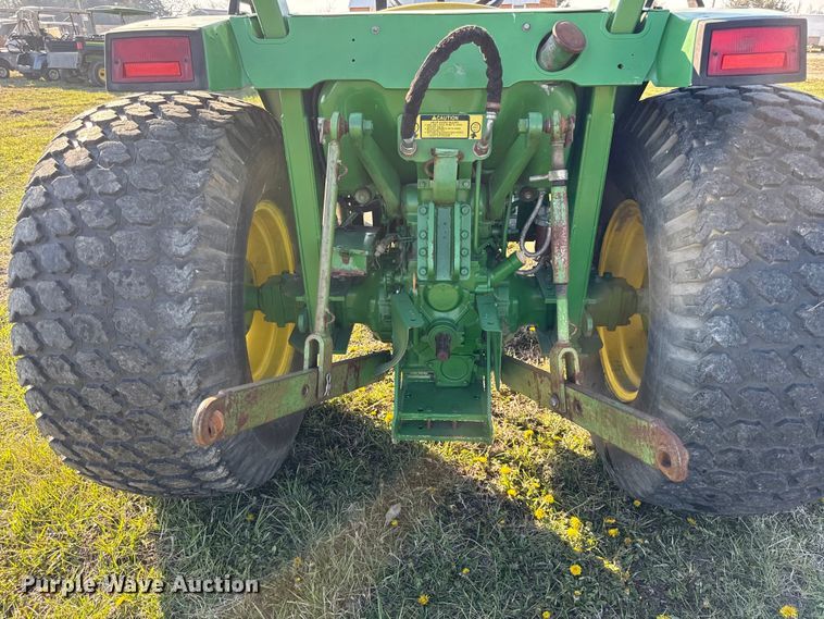 image for item EV7628 1993 John Deere 970 tractor