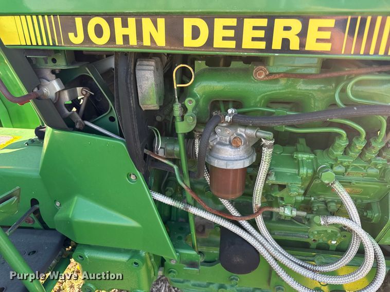 image for item EV7628 1993 John Deere 970 tractor