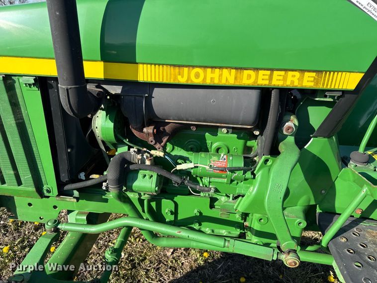 image for item EV7628 1993 John Deere 970 tractor