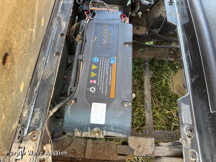 image for item EV7631 EZGO Elite RXV golf cart