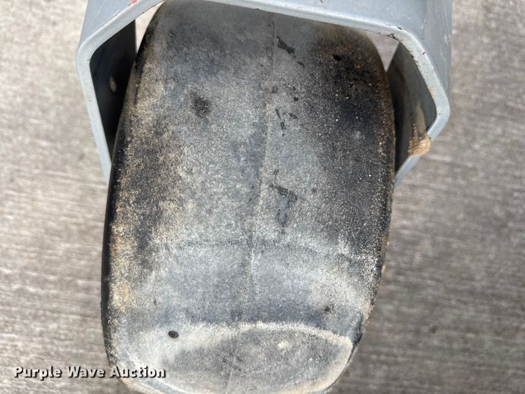 image for item EV7635 Murray Cruz 42 ZTR lawn mower