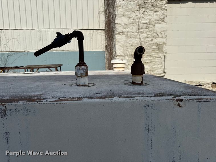 image for item EV7643 fuel tank