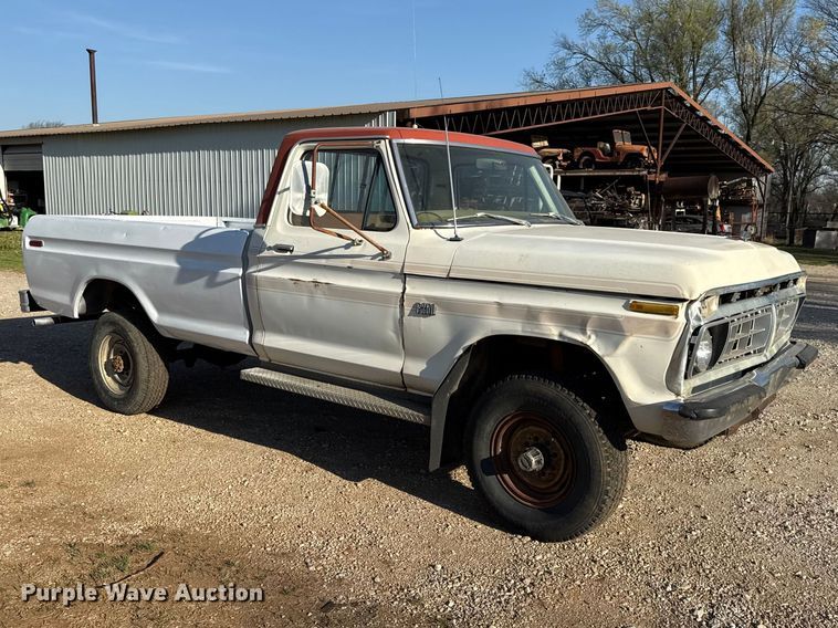 image for item EV7654 1976 Ford F250 pickup truck