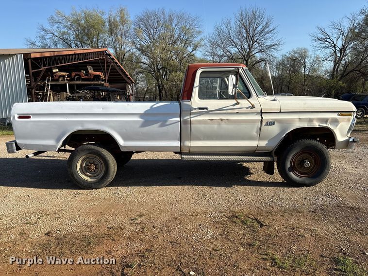 image for item EV7654 1976 Ford F250 pickup truck
