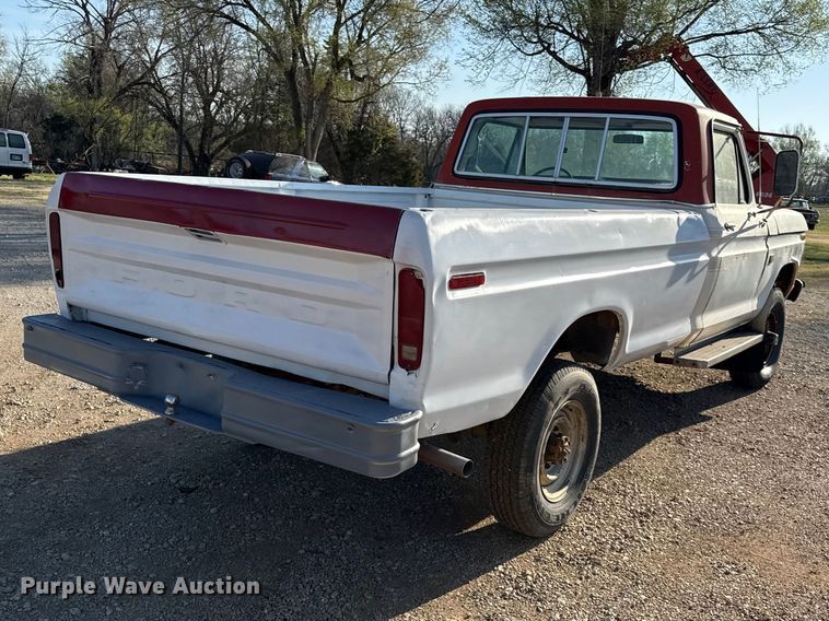 image for item EV7654 1976 Ford F250 pickup truck