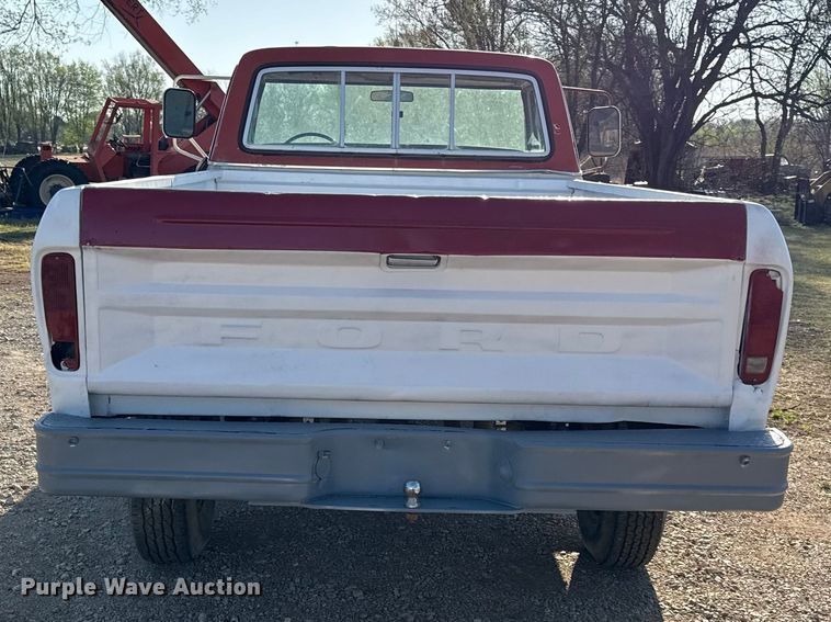 image for item EV7654 1976 Ford F250 pickup truck