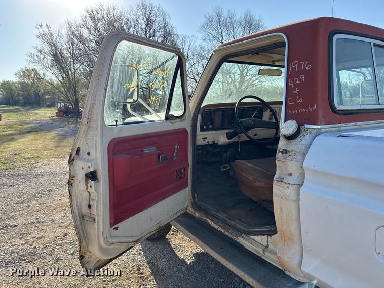 image for item EV7654 1976 Ford F250 pickup truck