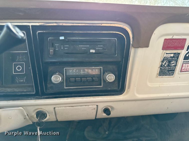 image for item EV7654 1976 Ford F250 pickup truck