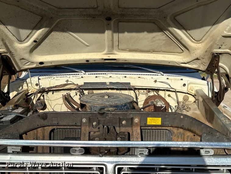 image for item EV7654 1976 Ford F250 pickup truck