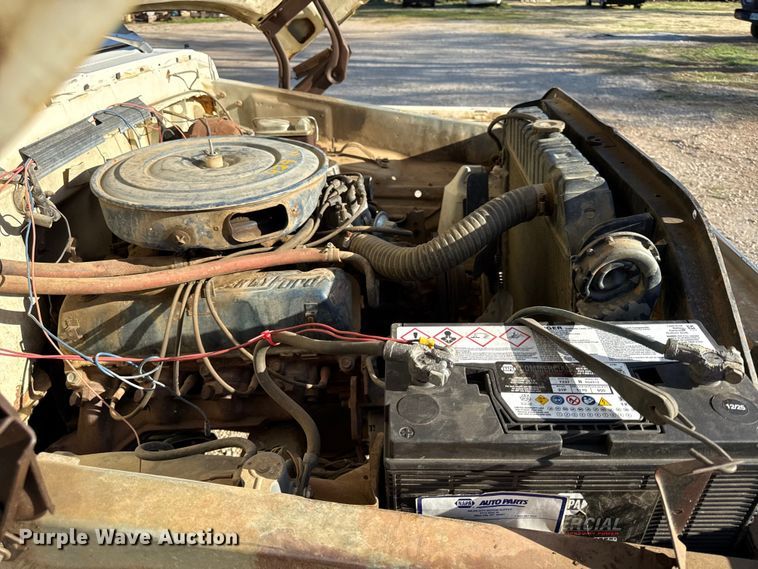 image for item EV7654 1976 Ford F250 pickup truck