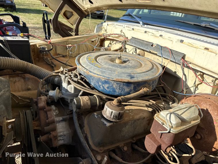 image for item EV7654 1976 Ford F250 pickup truck