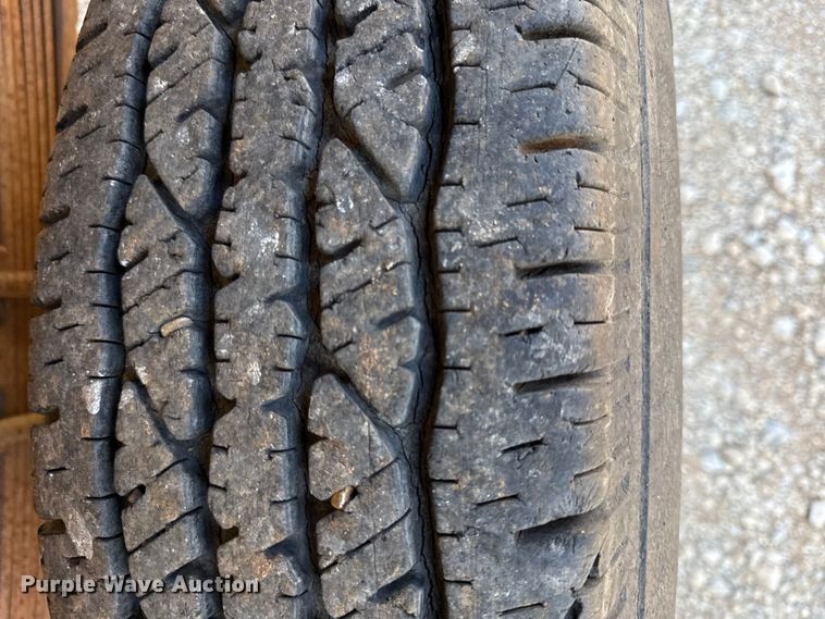 image for item EV7654 1976 Ford F250 pickup truck